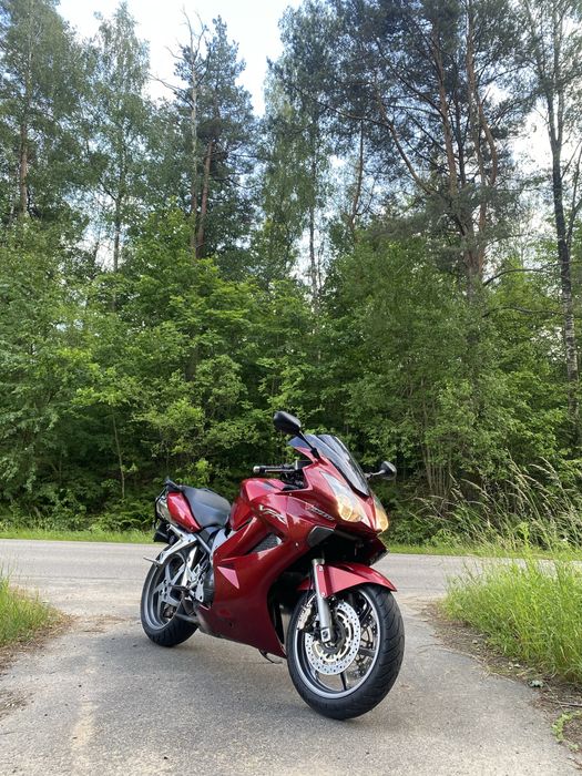 Honda vfr 800 vtec