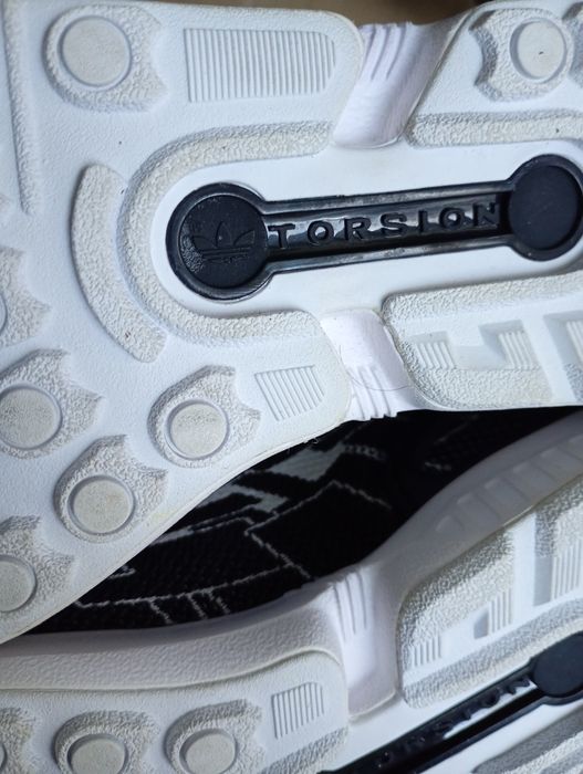 Buty Sportowe Adidas Torsion Rozmiar 7.5