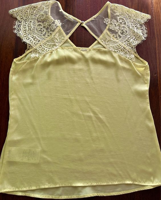 Top da Guess tamanho M como Novo