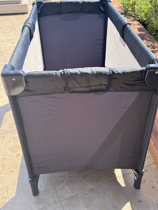 Cama /berço de viagem azul escura