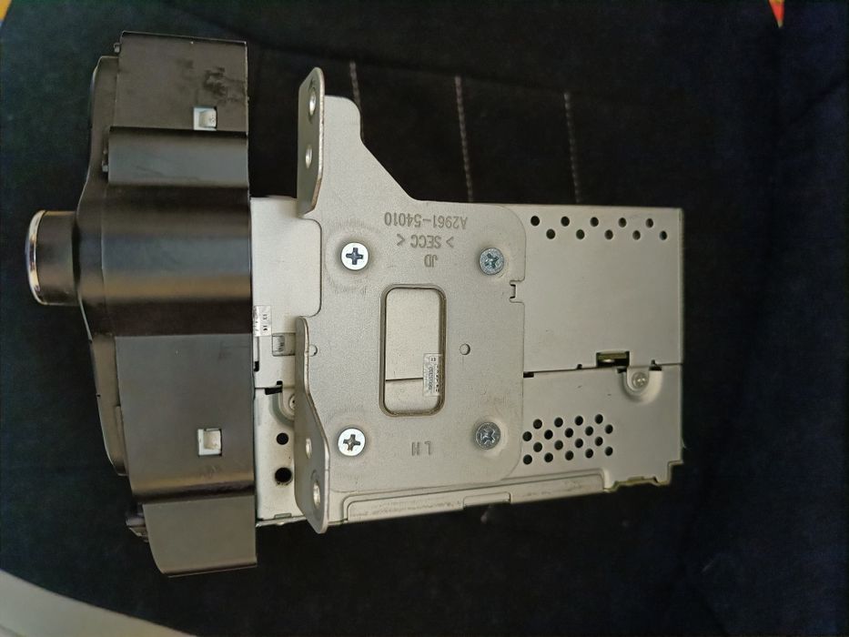 Продам магнитолу Road Rover на KIA CEED