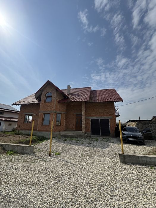 Будинок в Крихівцях з частковим ремонтом!!!