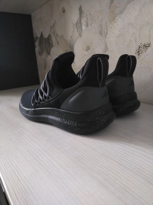 Красовки кросівки кеди 40 розмір Адідас Adidas