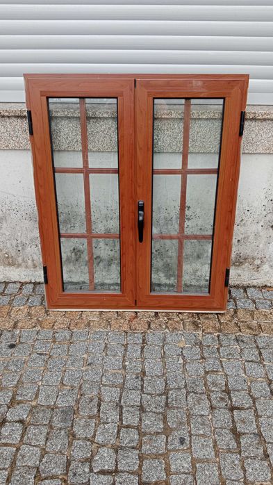 Porta de sacada mais janela