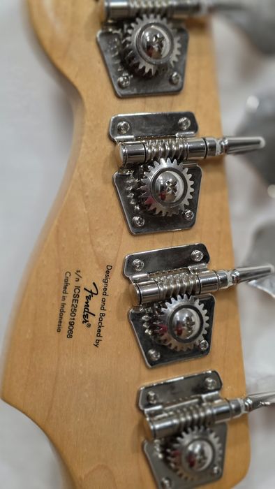 Fender Squier Classic Vibe Active '70s Jazz Bass MN