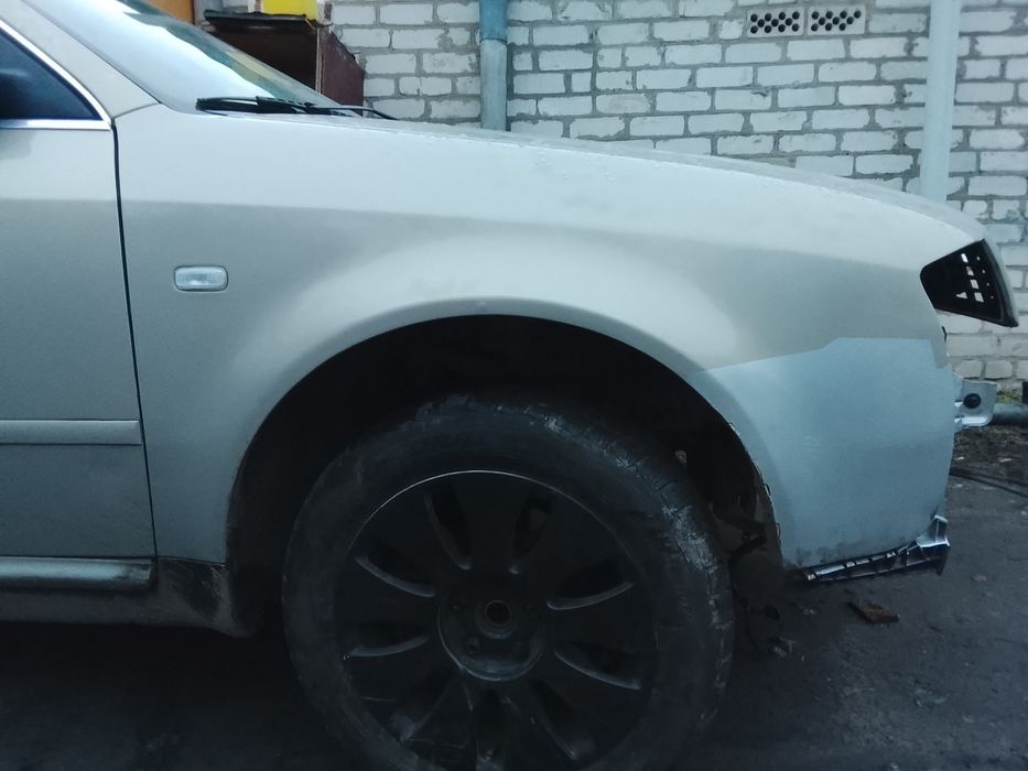 Крило Audi A6c5 . Розбор , є все.