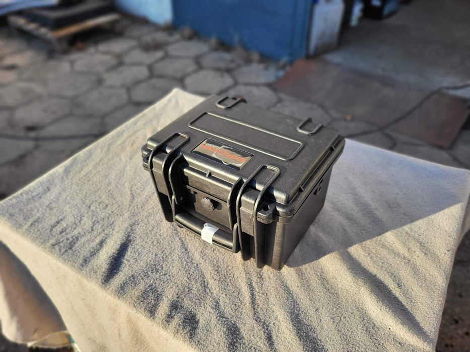 Explorer case 2214 (22x16x14,5cm) - IP67 - STANAG 4280 // FAKTURA 23%