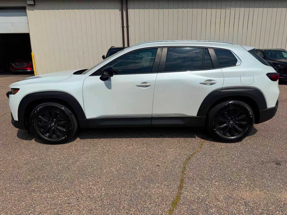 Mazda CX-50 S Premium      2024