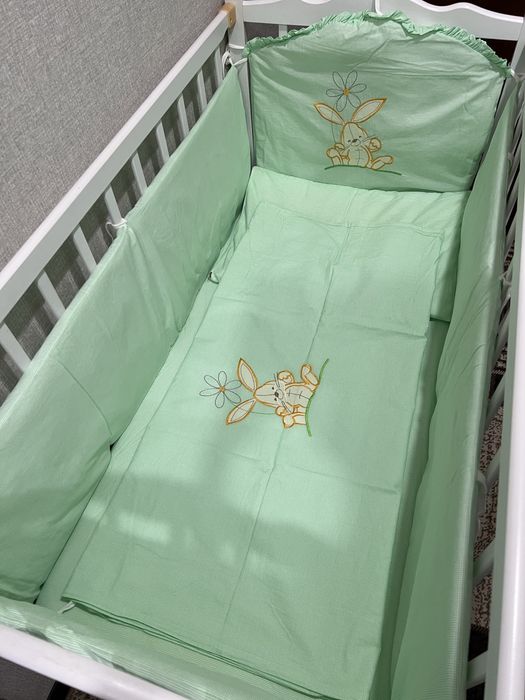 Дитячі бортики в ліжечко