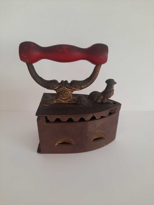 Ferro de engomar Oliva (Anos 30/40)