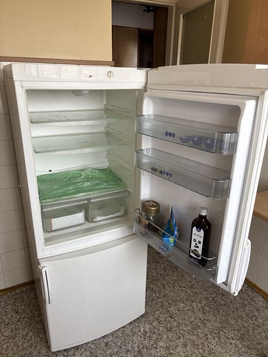 Lodówka w pełni działająca