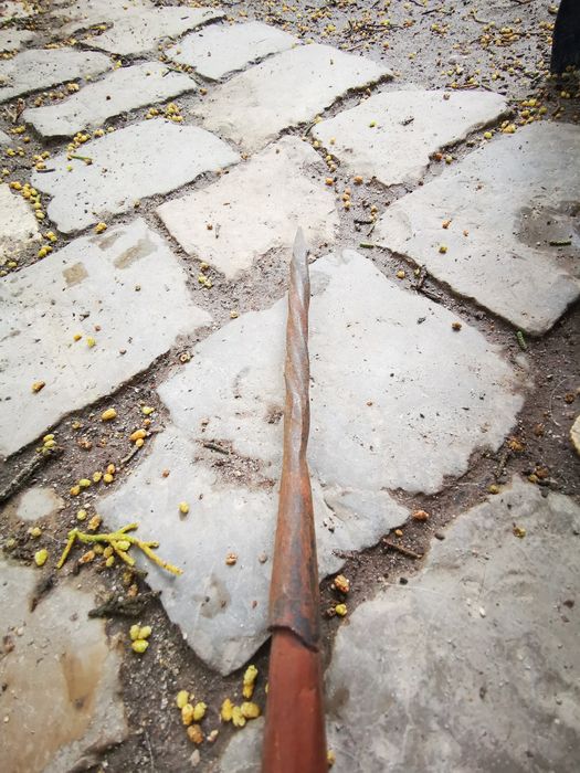 Lança decorativa totalmente feita à mão