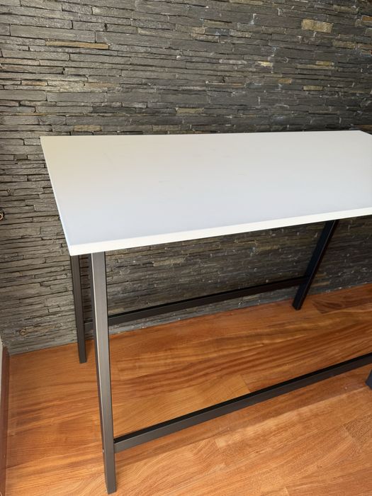 Mesa Alta 1.40m por 68cm