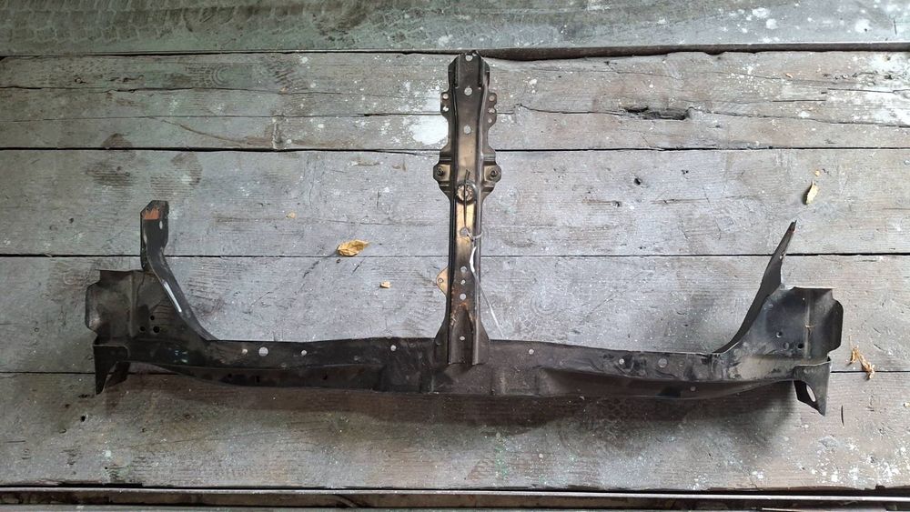 телевізор панель передня ніссан альмера класік санні н16 00-2007 нова