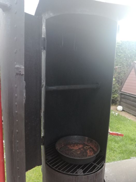 Grill wędzarnia lokomotywa wagony