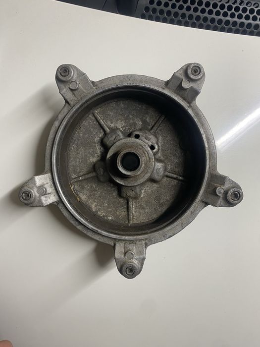 Cubo traseiro Vespa Pk