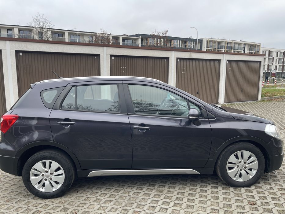 SUZUKI SX4-S-CROSS 1,6DDIS 120km Keyless Go