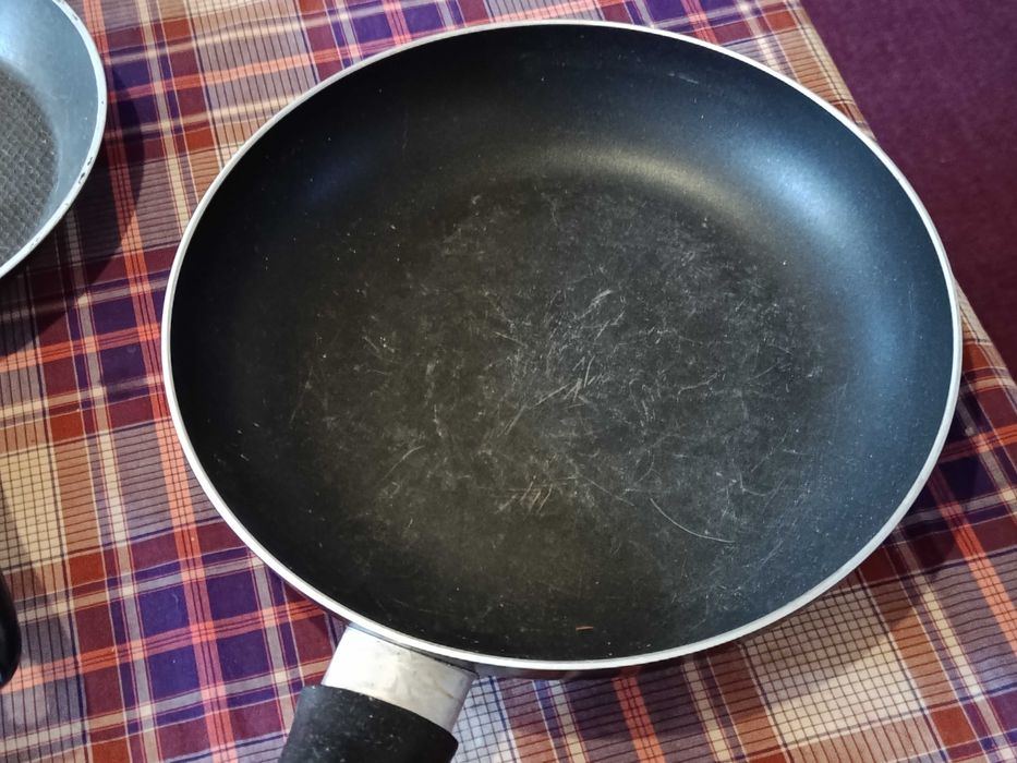 Conjunto frigideiras usadas em bom estado diversos tamanhos