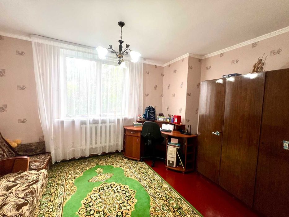 Продається будинок на Старому місті