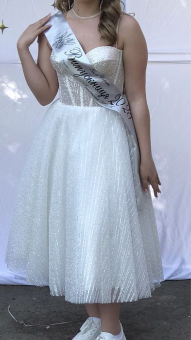 Продам випускну-весільну сукню