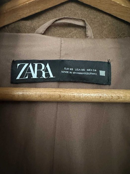 Brązowy płaszcz oversize ZARA