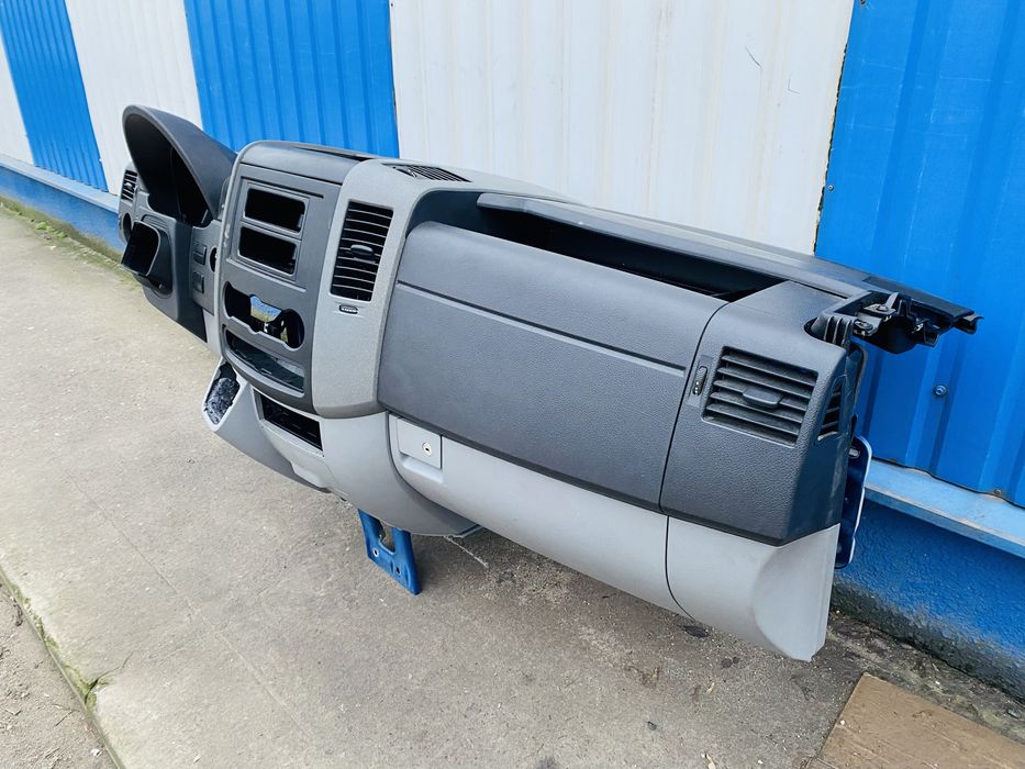 Торпедо Спринтер 906 торпеда Крафтер передняя панель Sprinter 906 шрот