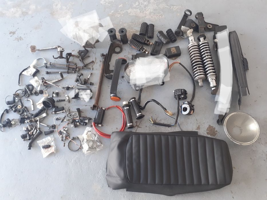 Várias peças, original Suzuki GS550E. Conjunto amortecedores.