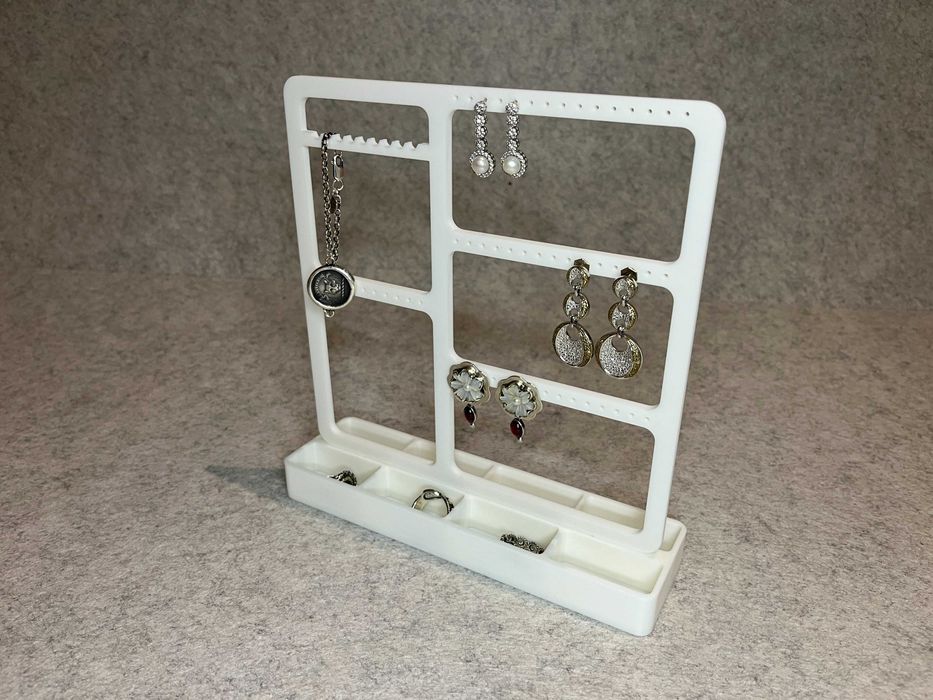 Stojak organizer na bizuterie