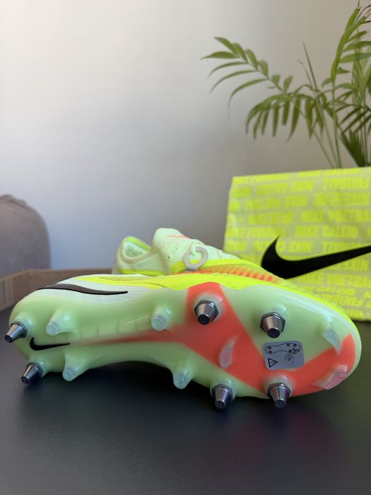 Nike Phantom 6 Low Elite Sg оригінал бутси чоловічі розмір 42 (26.5) нові HV8988-800
