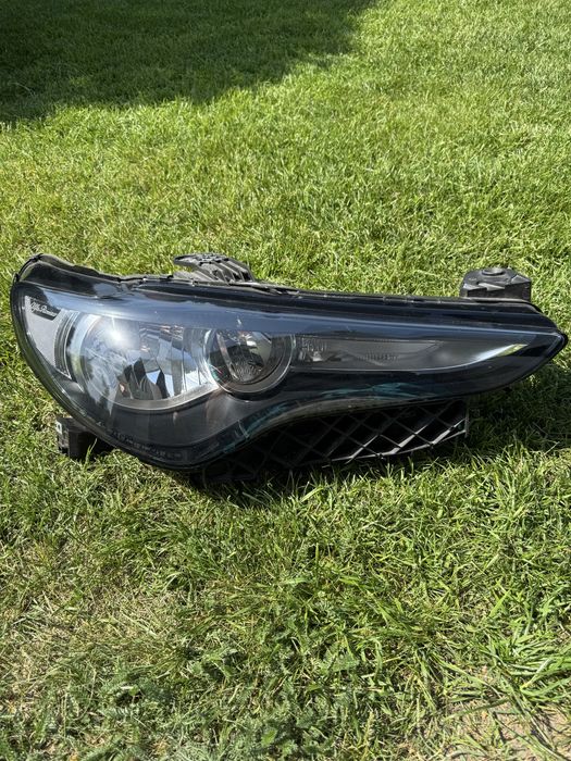 Alfa Romeo Stelvio lampa przednia prawa