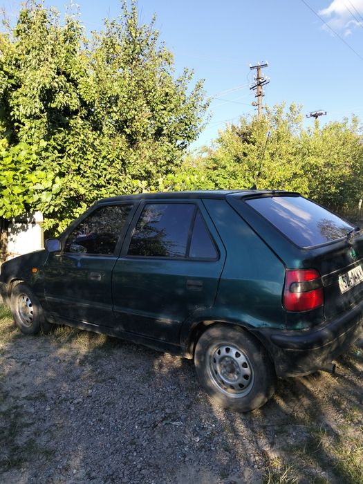 Автомобіль шкода