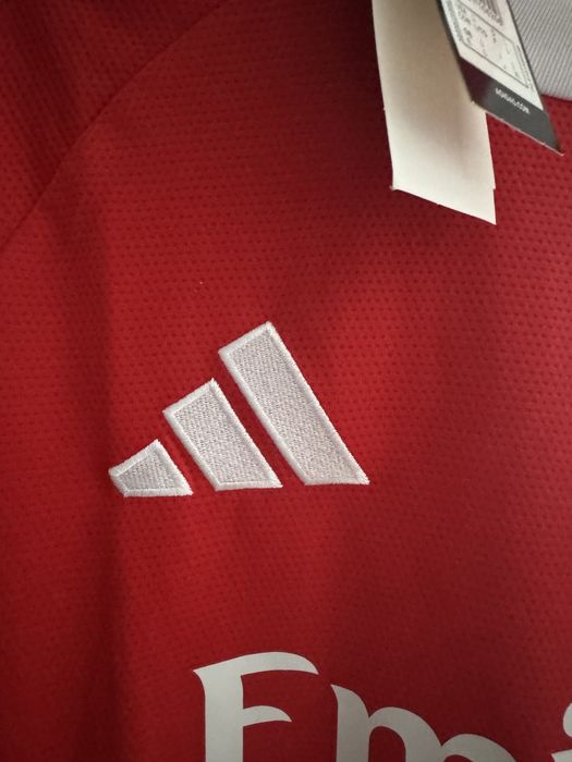 Vendo camisola do Benfica