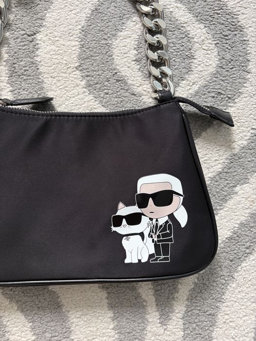 Torebka damska Karl Lagerfeld na łańcuszku