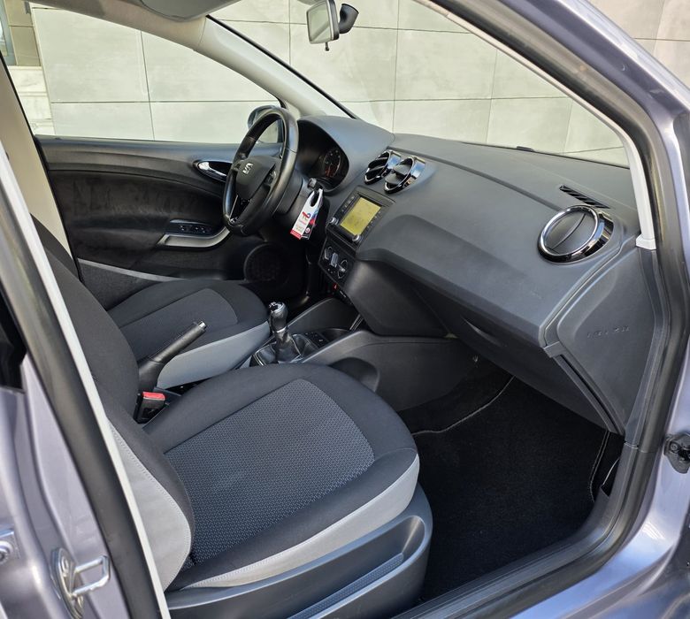 Seat ibiza break 1.4 TDI 5 lugares 2016 [ muito nova de mecânica ] 230 mil kms