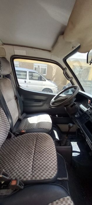 Toyota Hiace 1993 | 2.5D | Mecânica Impecável (Ler Até ao Fim)