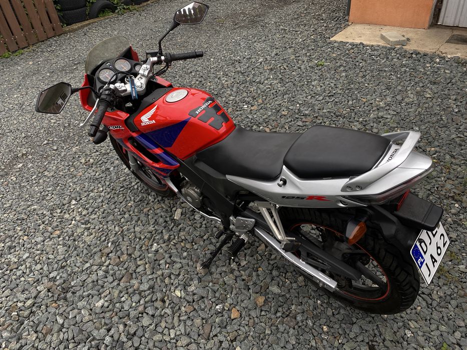 Honda cbr 125 2005 rok