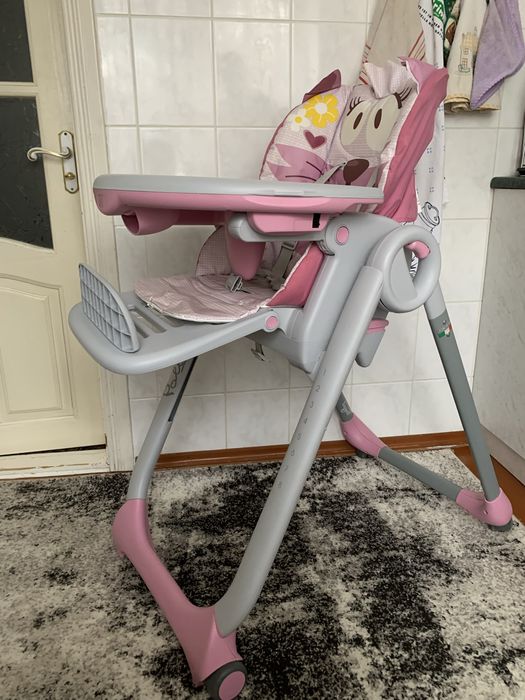 Годувальний стілець-в чудовому стані Італійського виробництва