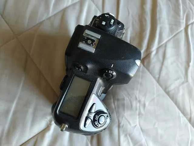 Nikon D2Hs (com defeito)