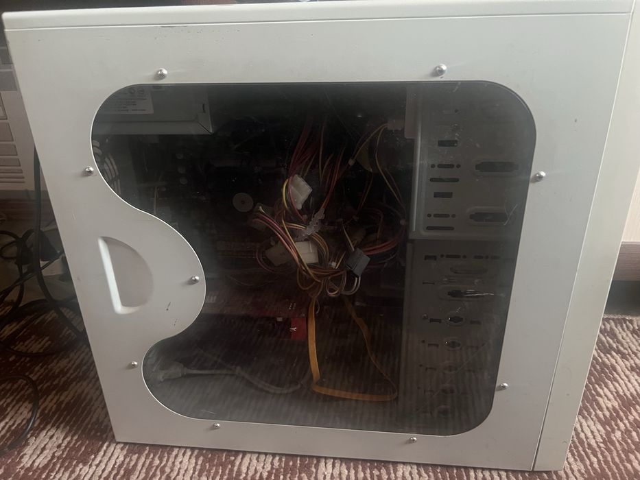 старий ПК (системний блок)