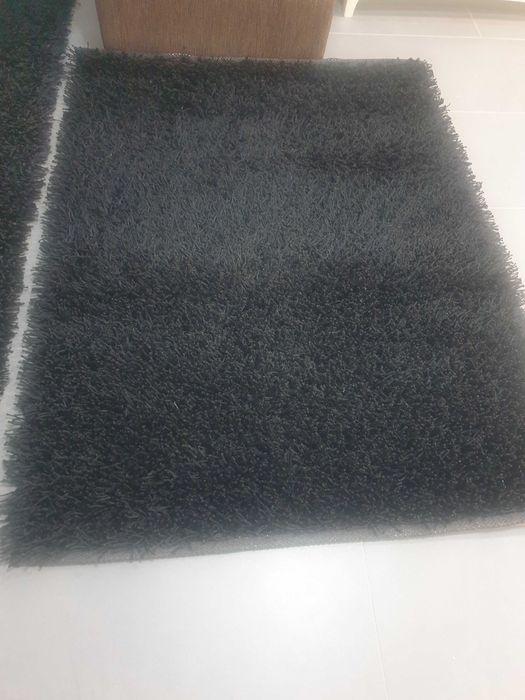 Carpete  grande preta