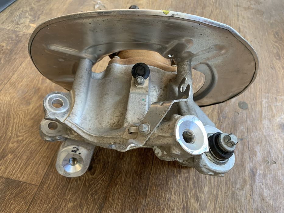 BMW x5 x6 x7 Цапфа рычаг продольный рычаг поперечный правый задний