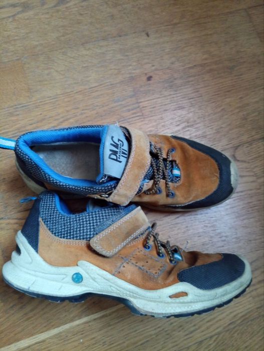 кросівки, р.36, замшеві