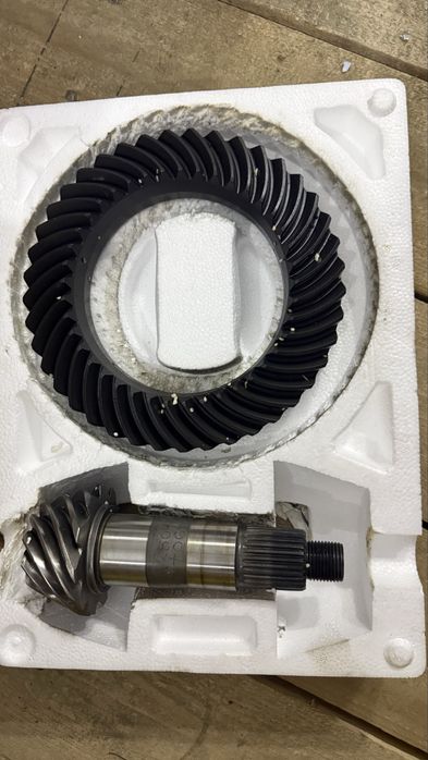 Головні Пари 3.73 wrangler jl rubicon