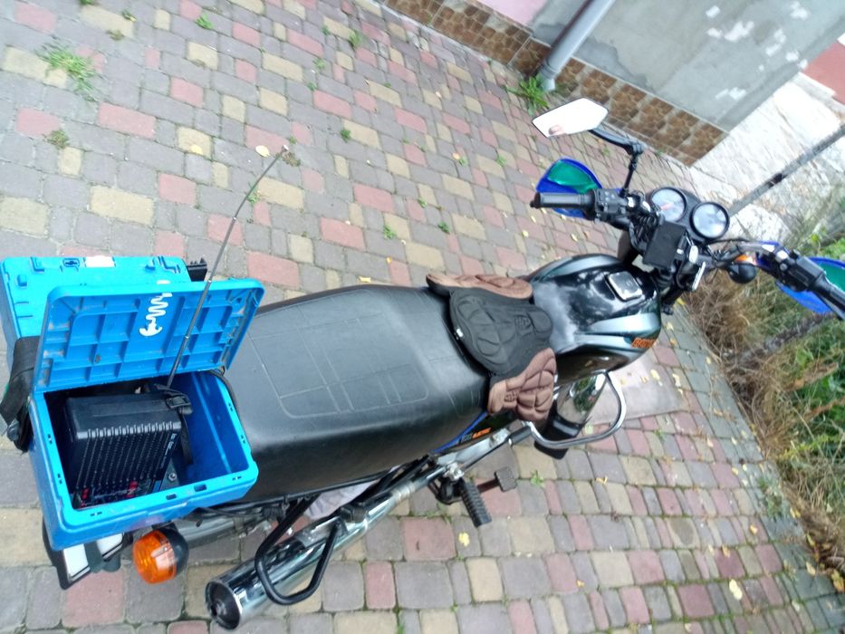 Мотоцикл Bajaj boxer BM 100es