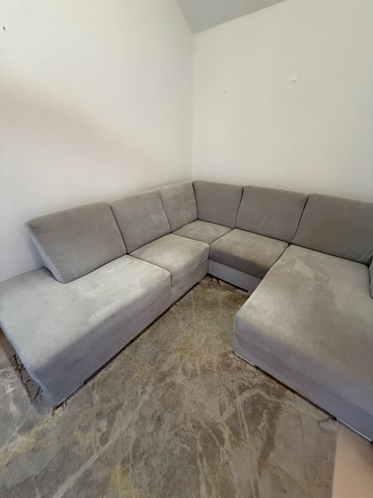 Sofa.