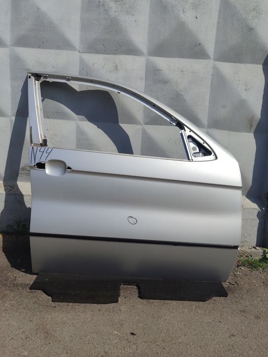 Дверь Передняя Правая BMW X5 E53 Передня Права Дверка БМВ Х5 Е53 Двери