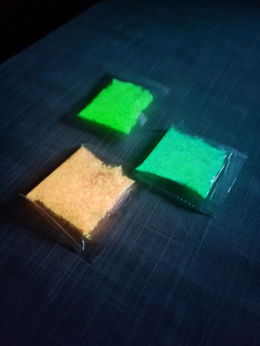 Флюорисцентный песок для декора