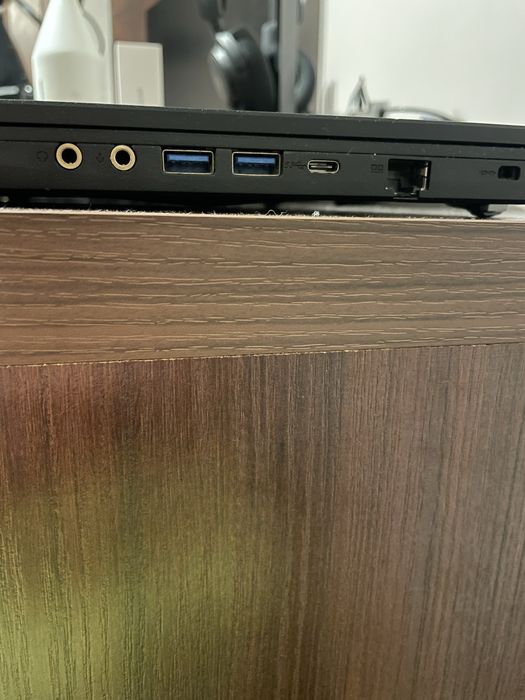 Laptop MSI thin RTX 3050 8GB, i5 11th gen, 32GB RAM, 1TB SSD M2.0