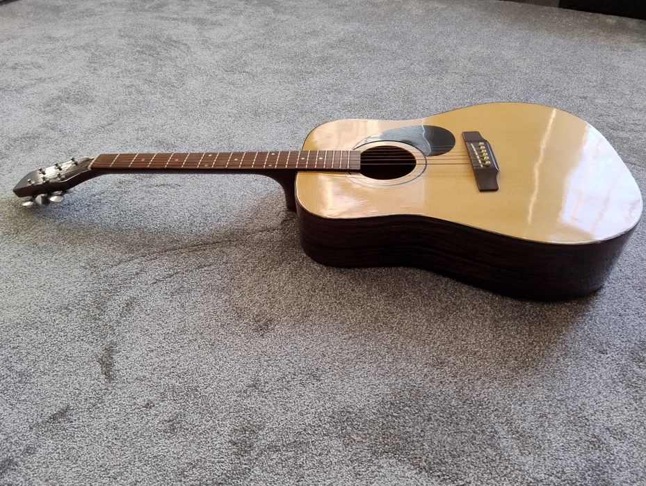Gitara akustyczna Marita, dreadnought