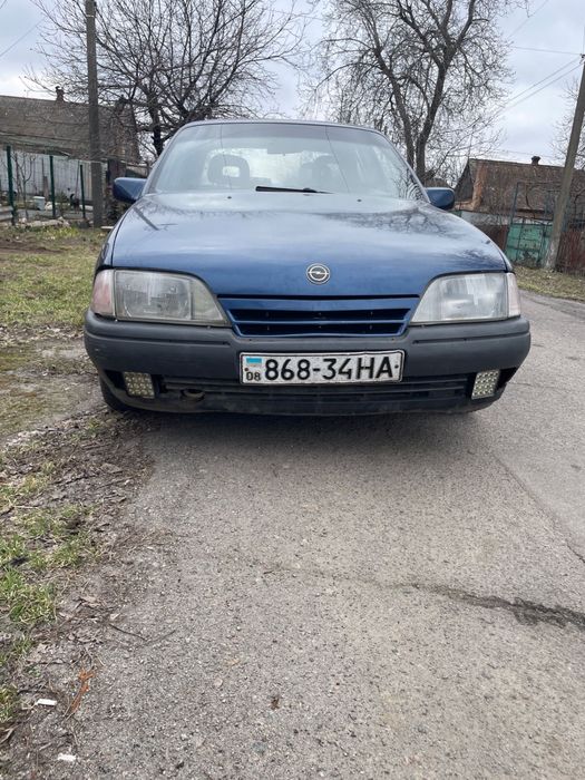 Опель Омега А синий и серый